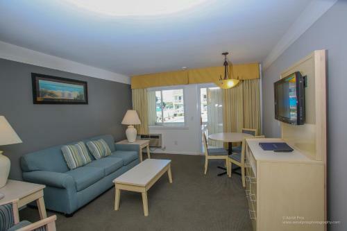 Hotel Royal Atlantic Beach Resort