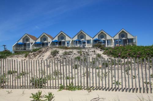 Hotel Royal Atlantic Beach Resort