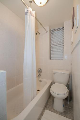 Luxurious Three Bedroom Apartment