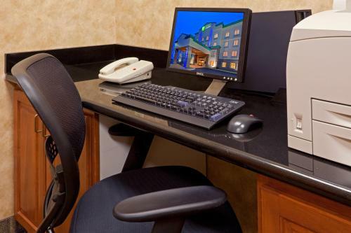 Hotel Holiday Inn Express Syracuse-fairgrounds
