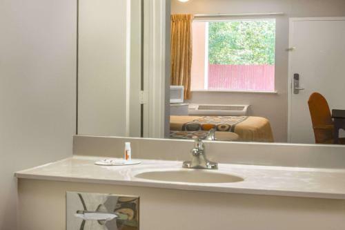 Motel Super 8 - Durham
