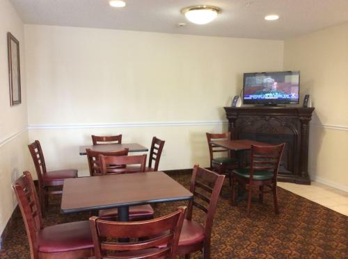 Hotel Days Inn By Wyndham Greensboro Nc