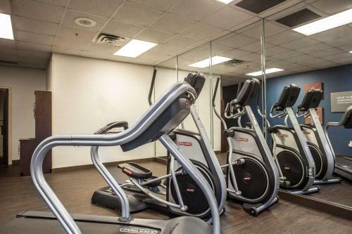 Hotel Comfort Suites Northlake