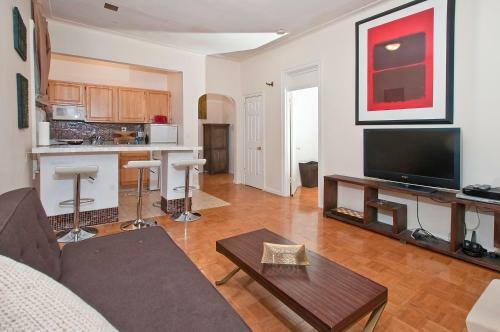 Madison Avenue Luxury Apartments Next To Times Square