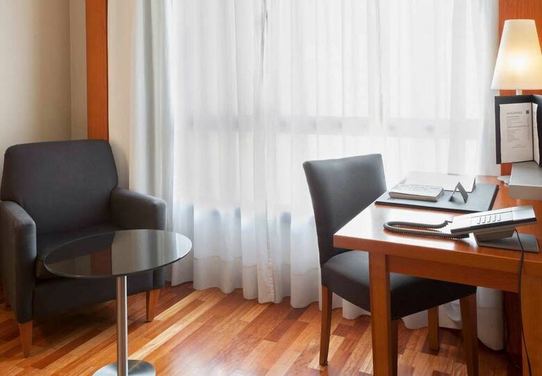 AC Hotel Le�n San Antonio By Marriott