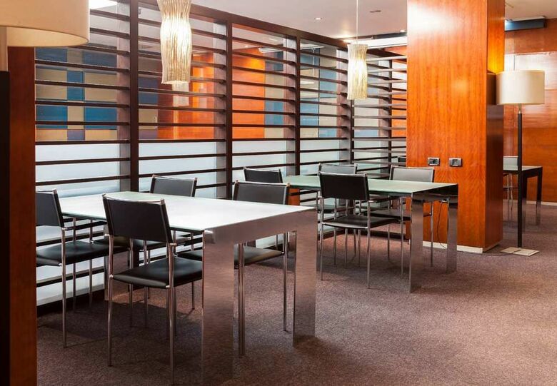 AC Hotel Le�n San Antonio By Marriott