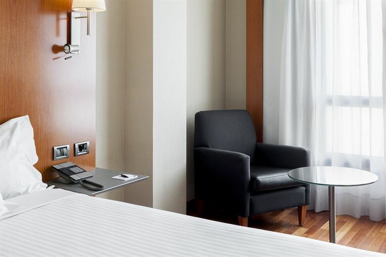 AC Hotel Le�n San Antonio By Marriott