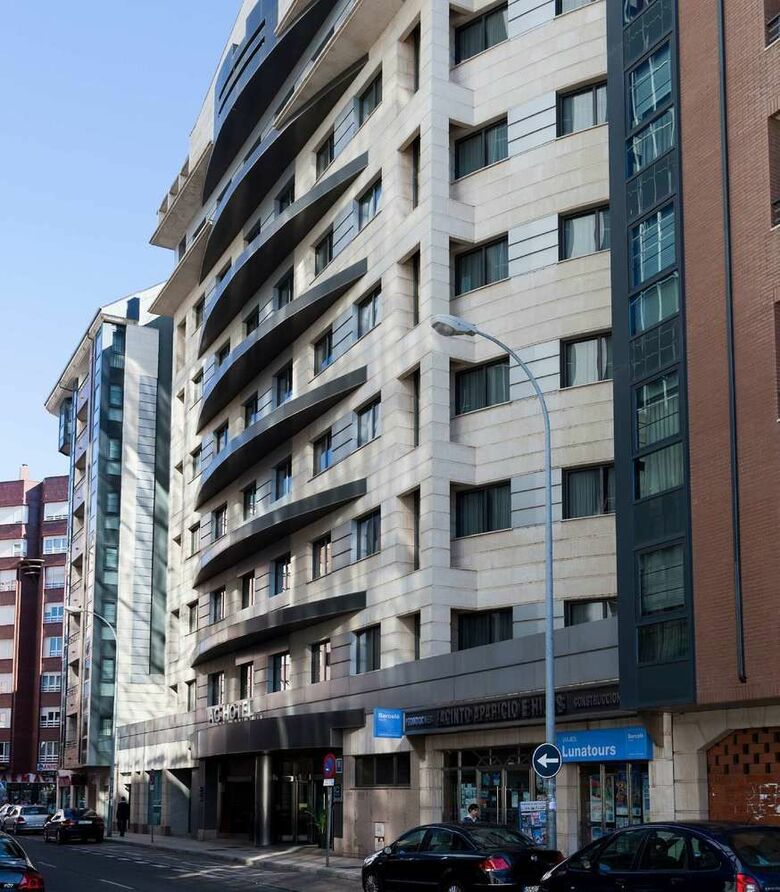 AC Hotel Le�n San Antonio By Marriott