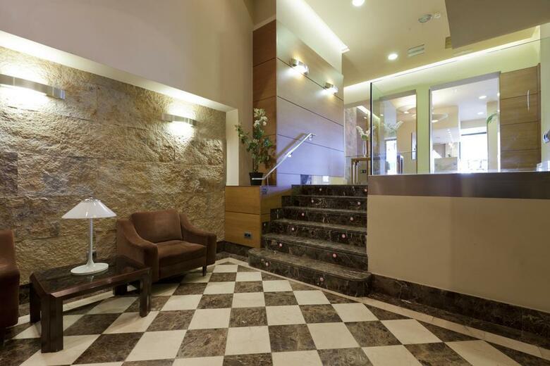 Hotel Sterling