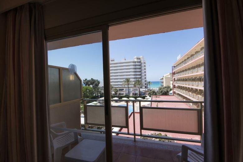 Helios Hotel