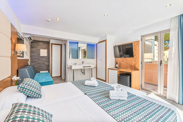 Apartamentos Playa Ferrera