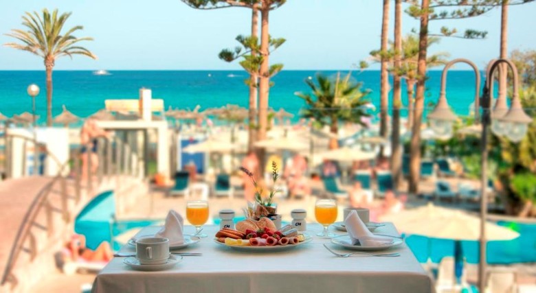 Hotel Playa Del Moro