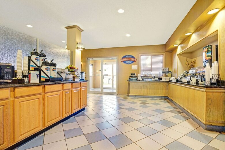 Hotel Baymont Inn & Suites (wahpeton)