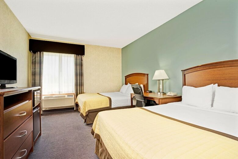 Hotel Baymont Inn & Suites (wahpeton)