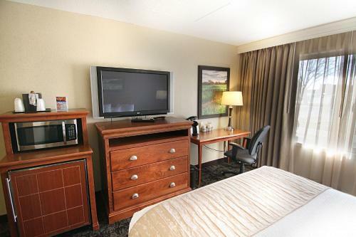 Hotel C'mon Inn Grand Forks