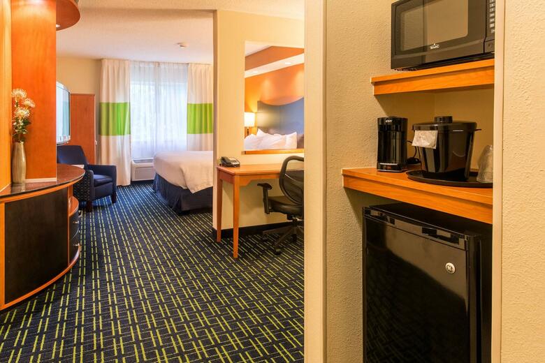 Hotel Fairfield Inn & Suites Canton