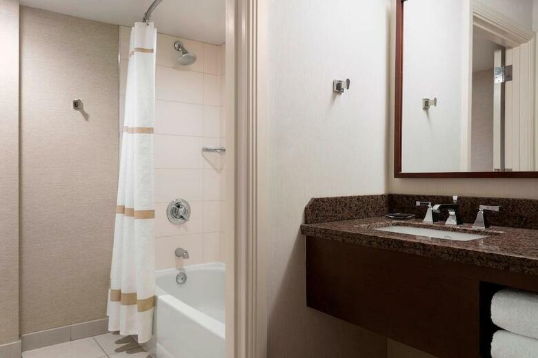 Hotel Cleveland Marriott Downtown At Key Center
