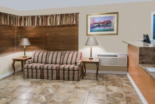 Hotel Travelodge Grove City