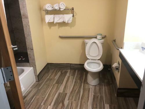 Posada Days Inn Grove City