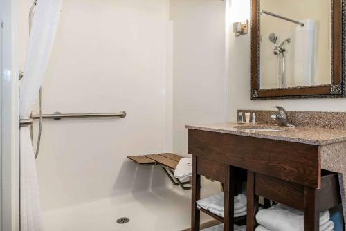 Hotel Comfort Suites Miamisburg