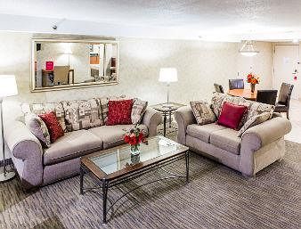 Ramada Toledo Hotel And Conference Center