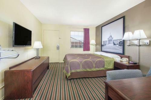 Motel Super 8 By Wyndham Muskogee