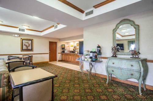 Hotel Rodeway Inn Tahlequah