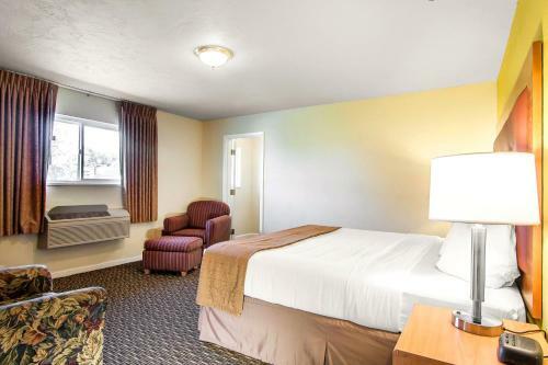 Hotel Quality Inn & Suites At Coos Bay