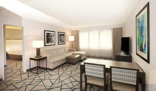Hotel Embassy Suites By Hilton Portland Washington Square