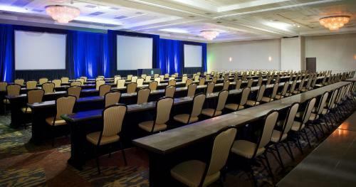 Hotel Embassy Suites By Hilton Portland Washington Square