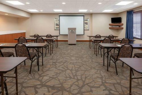 Hotel Wingate By Wyndham Erie