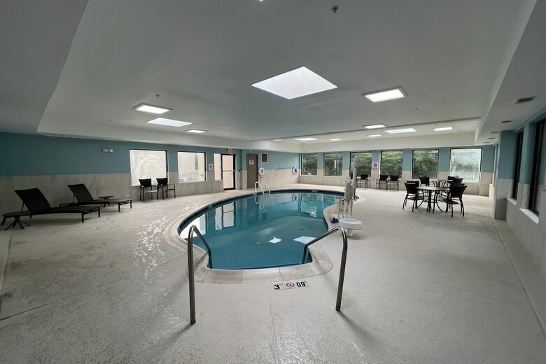 Hotel Holiday Inn Express Harrisburg Ne