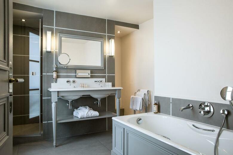 Hotel Mansart