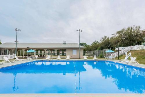 Hotel Ramada Conference Center