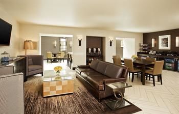 Sheraton Philadelphia Society Hill Hotel