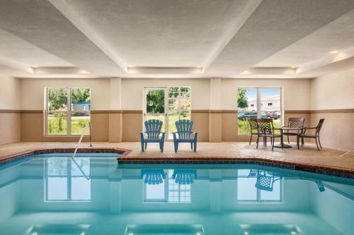 Hotel Country Inn & Suites Beaufort
