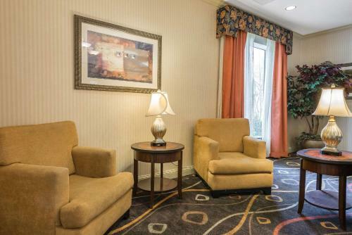 Hotel Comfort Suites Near Mcas Beaufort