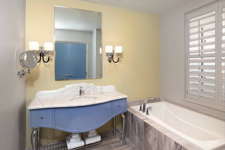 Grand Bohemian Hotel Charleston, Autograph Collection
