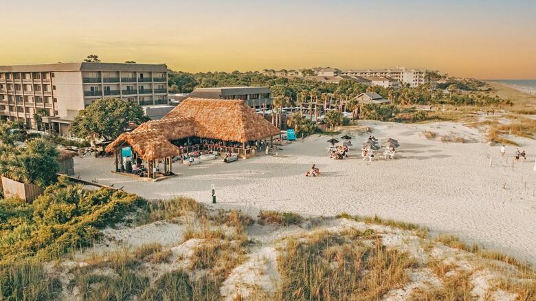 Hotel The Beach House A Holiday Inn Resort