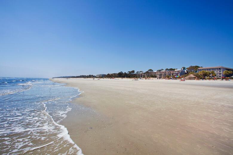 Hotel The Beach House A Holiday Inn Resort
