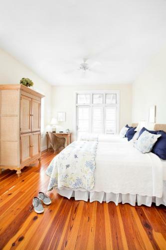 Bed & Breakfast The Cottages On Charleston Harbor