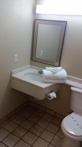 The Virginian Motel