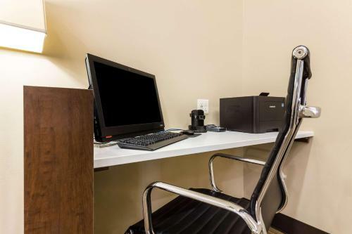 Hotel Comfort Suites - Sioux Falls