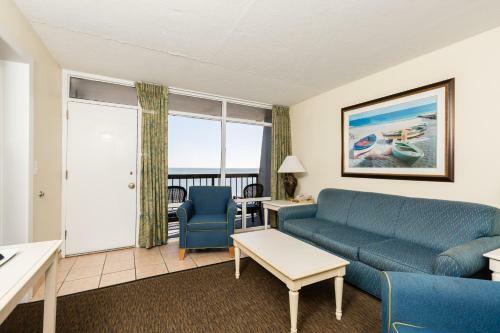 Hotel Schooner Beach And Racquet Club