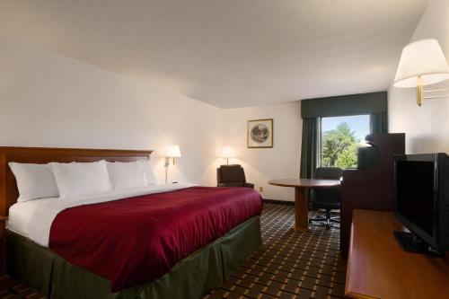 Motel Baymont Inn & Suites Crossville