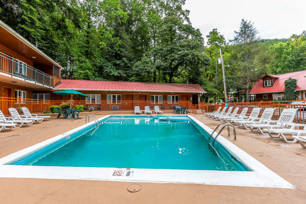 Hotel Quality Inn Creekside - Downtown Gatlinburg