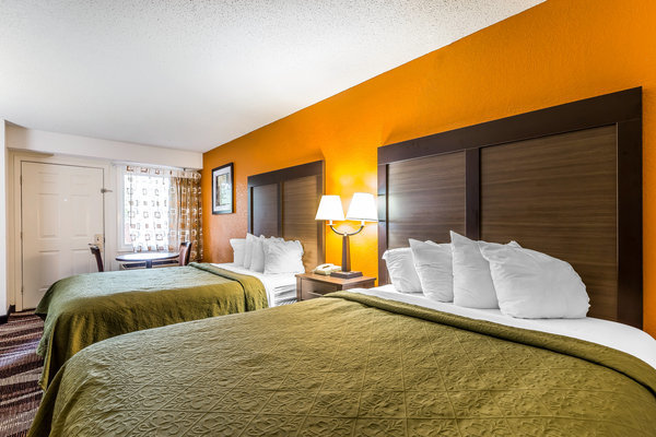 Hotel Quality Inn Creekside - Downtown Gatlinburg