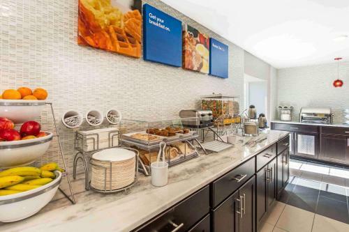 Hotel Country Hearth Inn & Suites