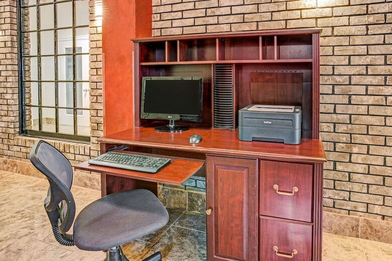 Ramada Murfreesboro Hotel