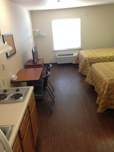 Hotel Inland Suites Lamar